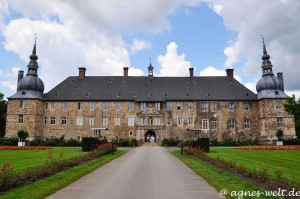 Blick auf die Hauptburg 2011_06_30- 008
